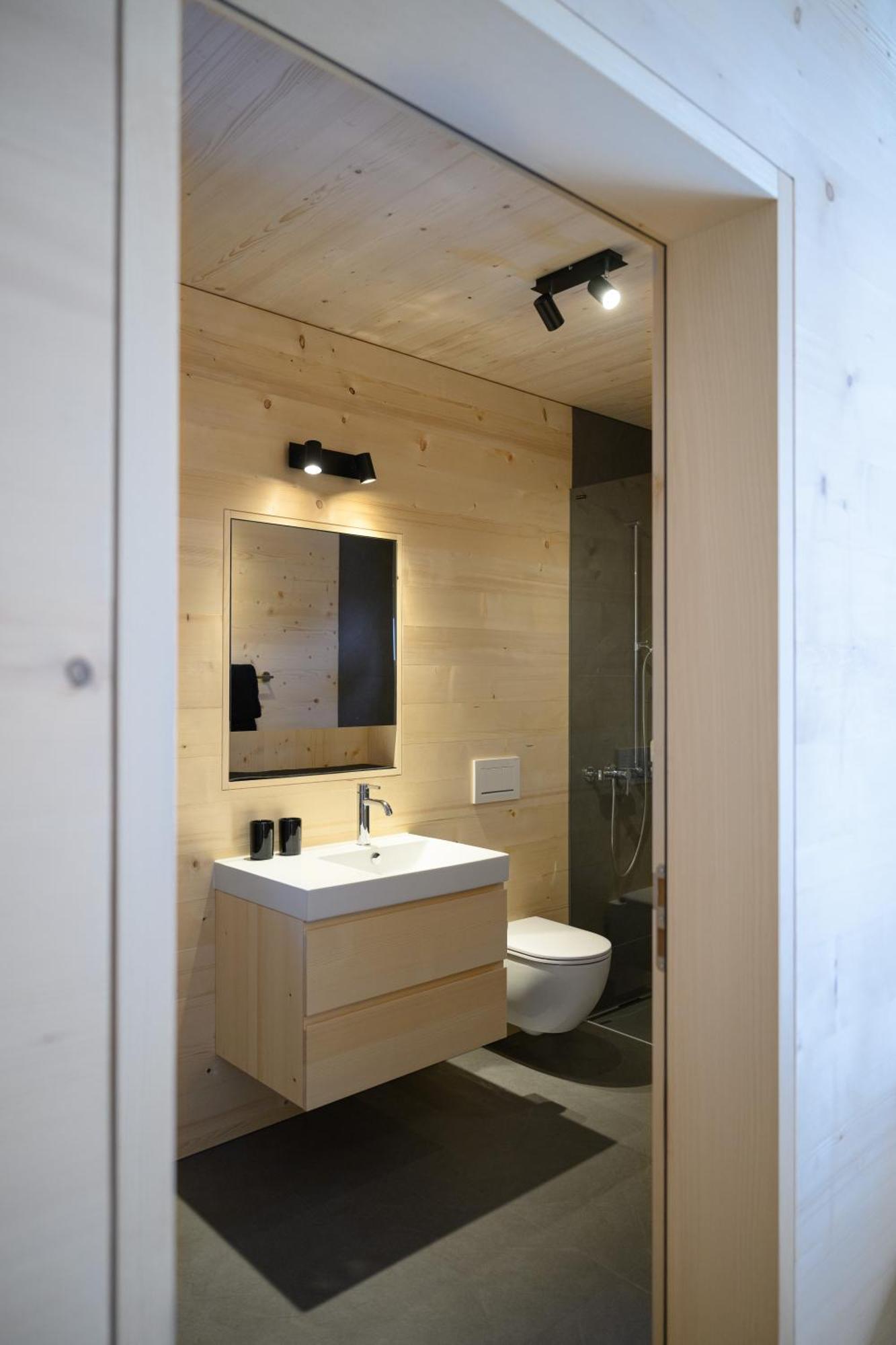 Mondholz Ferienwohnung Andermatt Ngoại thất bức ảnh